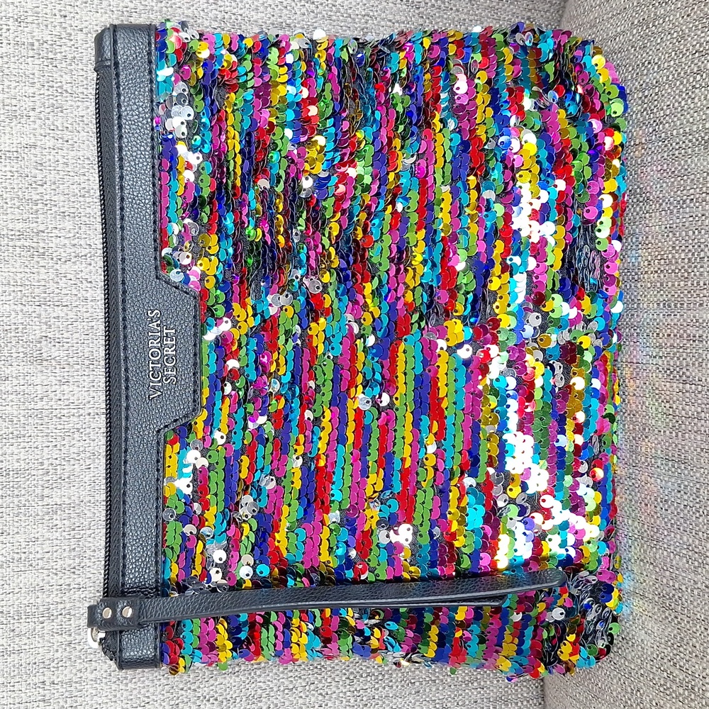 🌈 Victoria's Secret makeup/toiletries bag/clutch. Rainbow sequins.